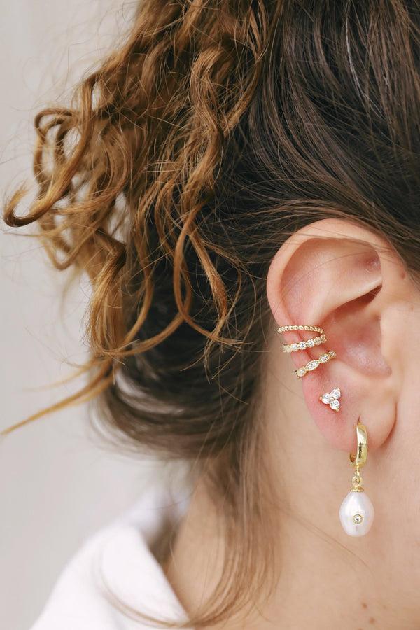 Pour Toi Triangle Flower Earstuds