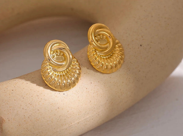 Pour Toi Twisted Earrings