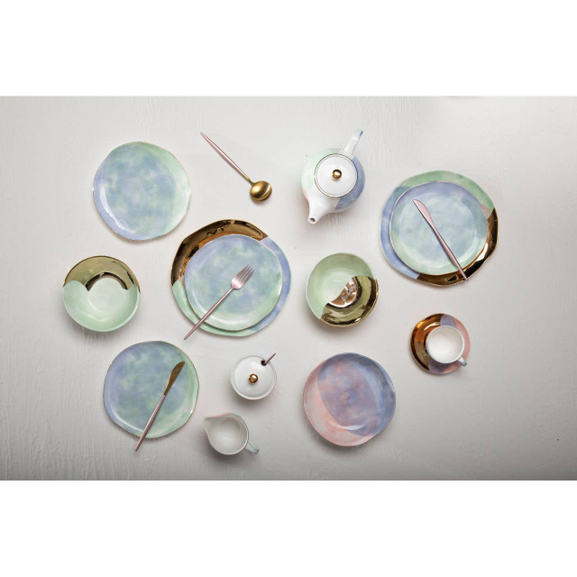 Premier Housewares Avie 16 Piece Pink And Gold Finish Cutlery Set