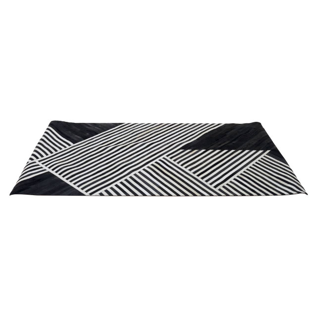 Premier Housewares Bosie Safira Large Black And White Hair On Leather Rug