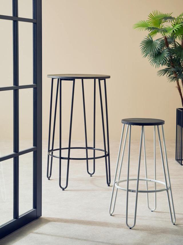 Premier Housewares District White Finish Metal Frame Bar Stool