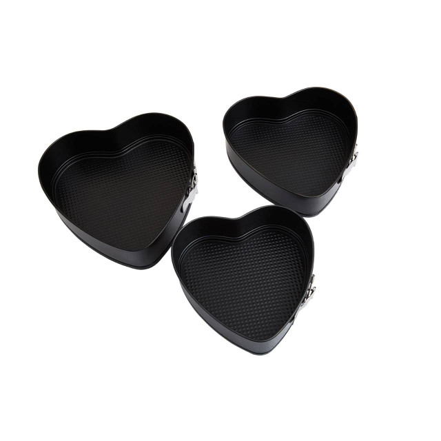Premier Housewares From Scratch Set Of Three Heart Shaped Springform Cake Tins