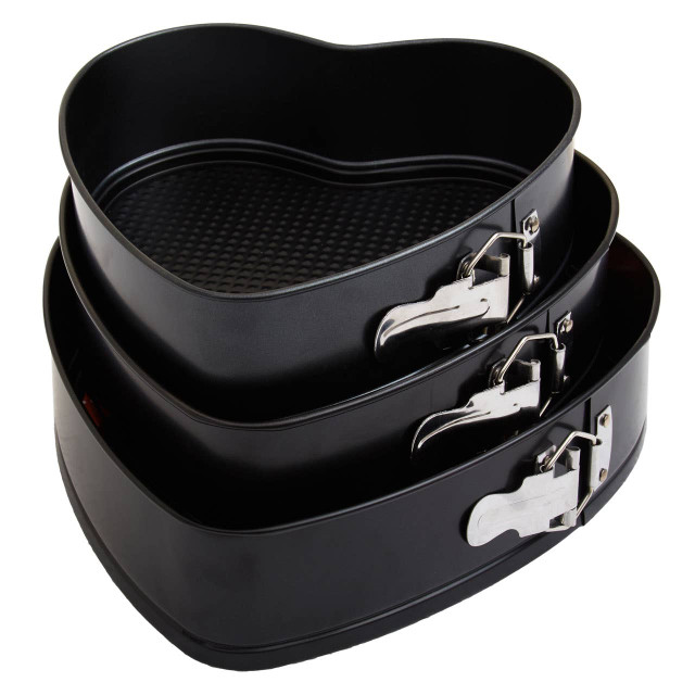 premier housewares From Scratch Set Of Three Heart Shaped Springform Cake Tins