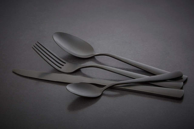 Premier Housewares Avie 16 Piece Onyx Cutlery Set