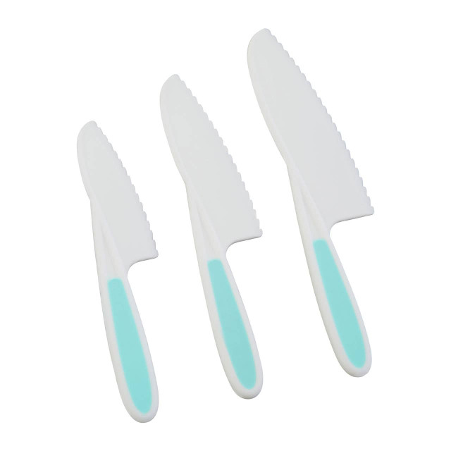 Premier Housewares Zing Set Of 3 Dessert Or Salad Knives In Pastel Green