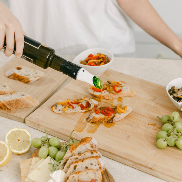 Prepara Adjustable Oil Pourer