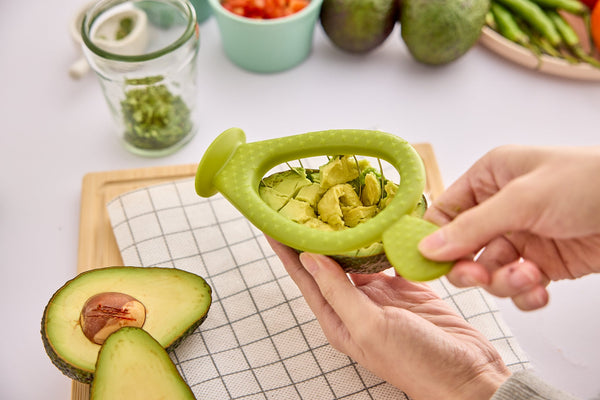 Prepara Avo-Cacto Avocado Cuber