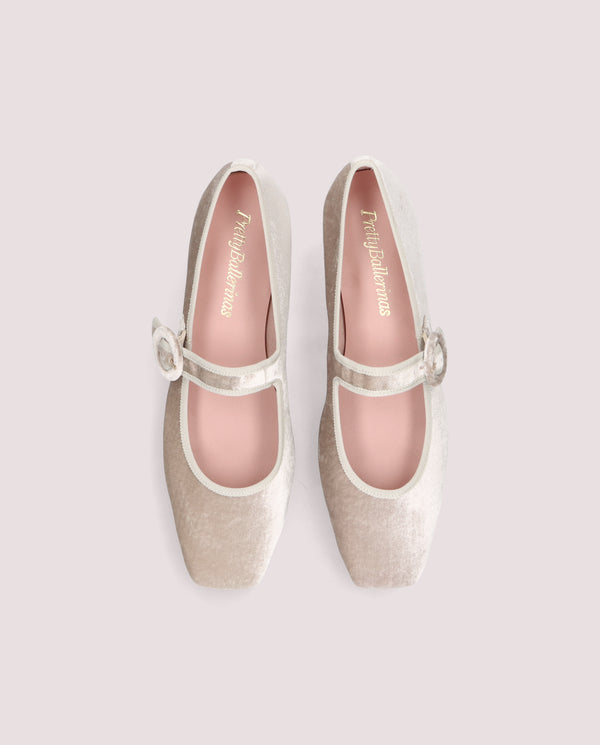 Pretty Ballerinas Camille Beige Knitted Ballet Flats