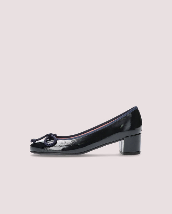 Pretty Ballerinas Joanna Blue Patent Leather Ballet Flats