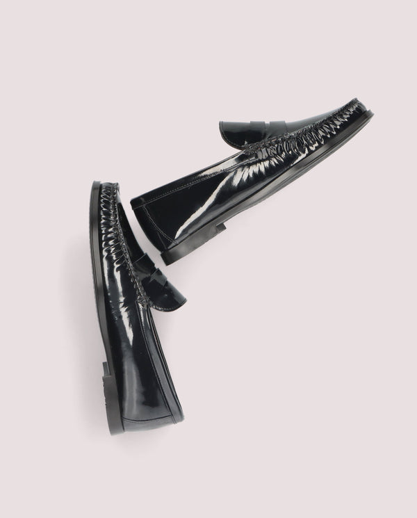 Pretty Ballerinas Josephine Black Patent Leather Loafers