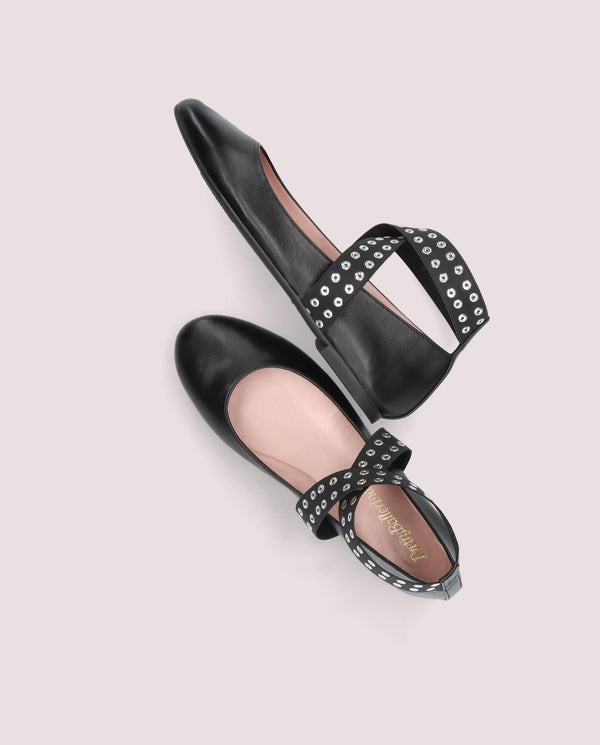Pretty Ballerinas Nicole Black Leather Ballet Flats