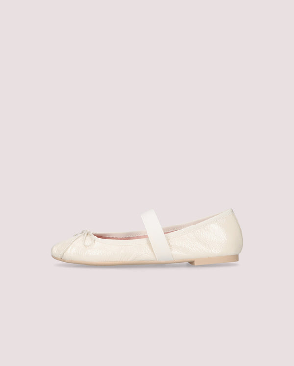 Pretty Ballerinas Nicole Blancos Patent Leather Ballet Flats