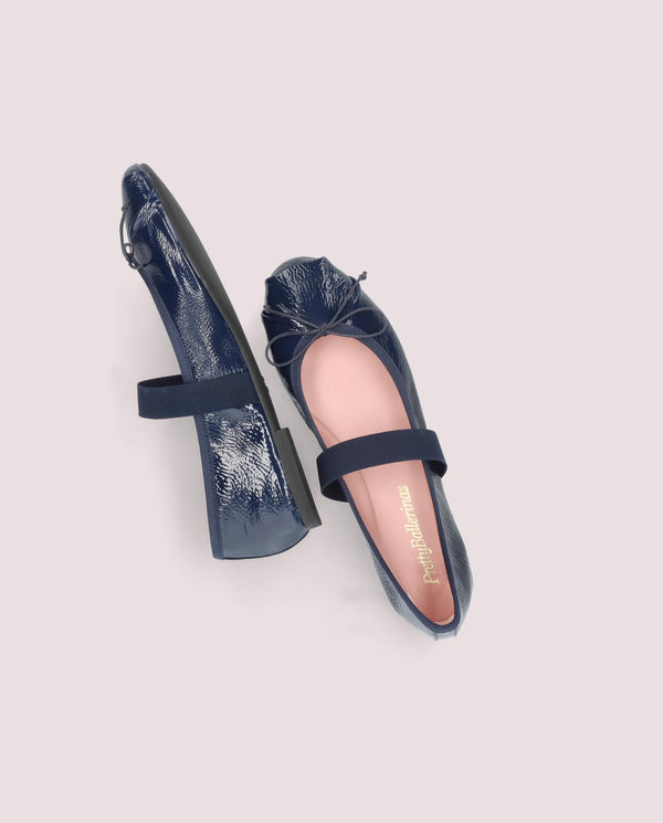Pretty Ballerinas Nicole Blue Patent Leather Ballet Flats
