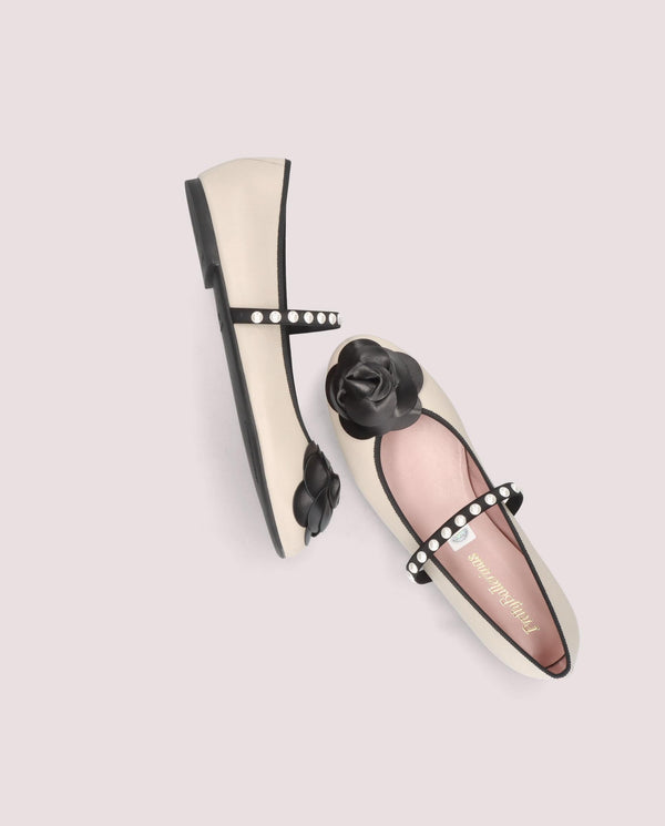 Pretty Ballerinas Nicole White Leather Ballet Flats