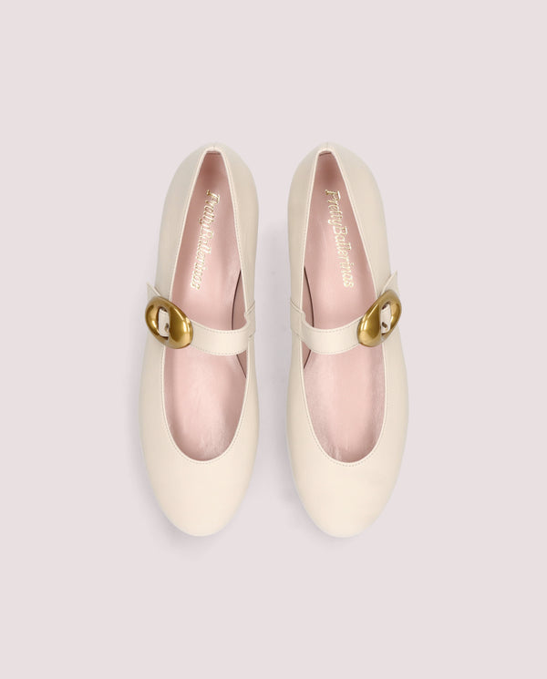 Pretty Ballerinas Nicole White Leather Ballet Flats