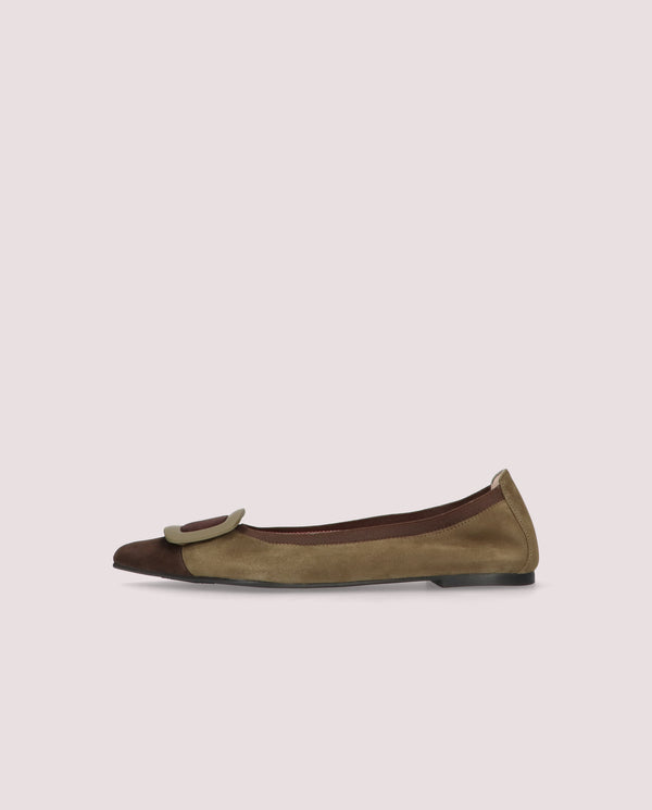 Pretty Ballerinas Ella Green Suede Ballet Flats