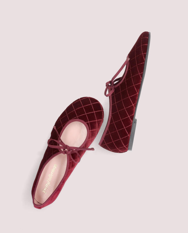 Pretty Ballerinas Georgia Red Knitted Ballet Flats