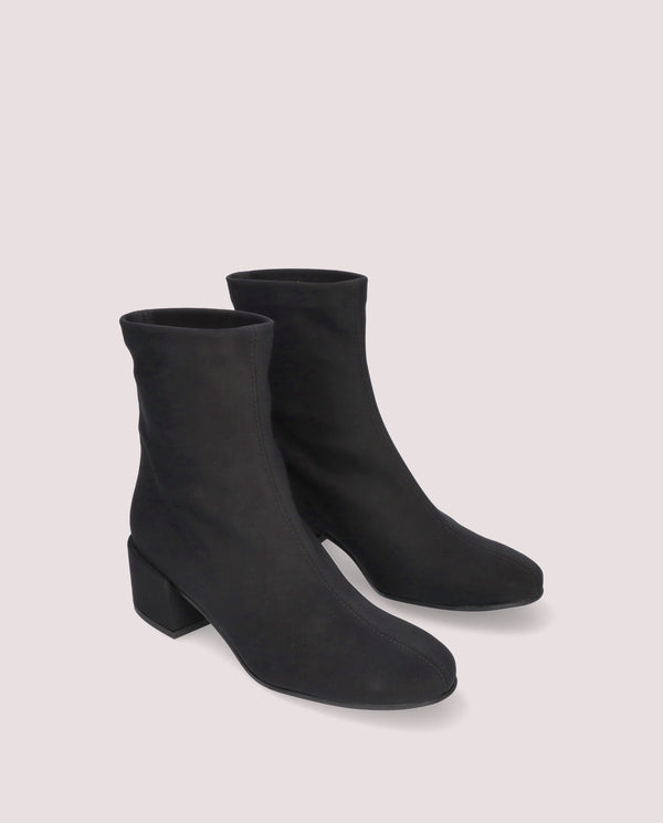 pretty ballerinas Jendayi Black Woven Ankle Boots