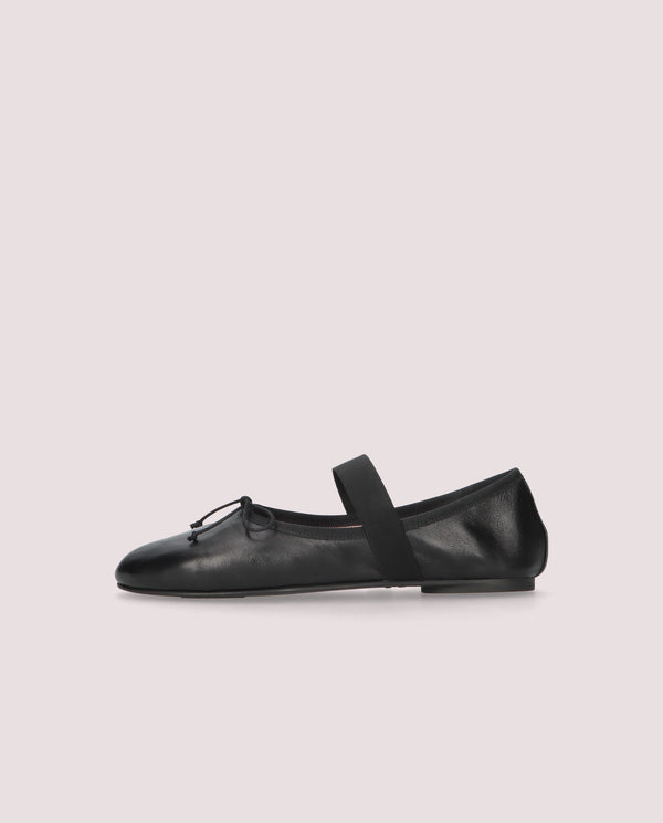 Pretty Ballerinas Lea Black Leather Ballet Flats