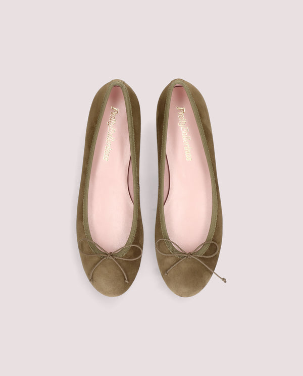 Pretty Ballerinas Nicole Green Suede Ballet Flats