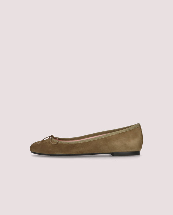 Pretty Ballerinas Nicole Green Suede Ballet Flats