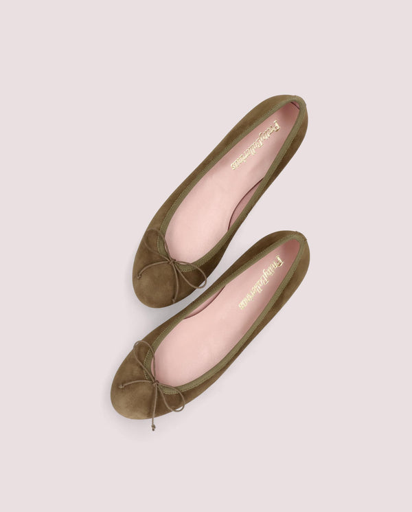 Pretty Ballerinas Nicole Green Suede Ballet Flats