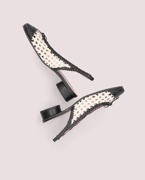 Pretty Ballerinas Odette Black Leather Salon