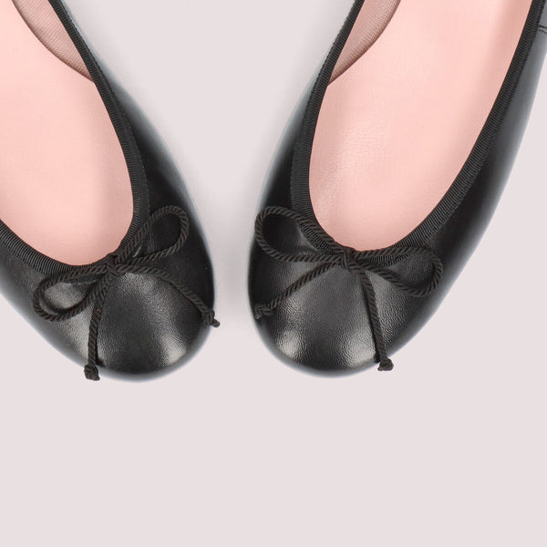 Pretty Ballerinas Rosario Black Leather Ballet Flats