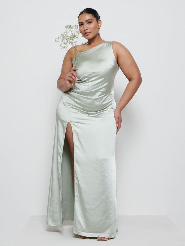 Pretty Lavish Amelia Ruched Maxi Bridesmaid Dress Curve