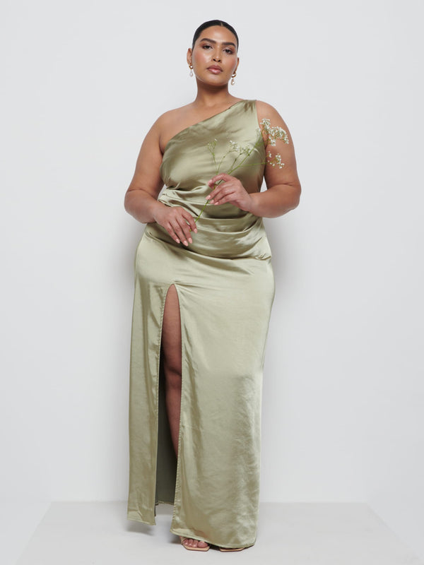 pretty lavish Amelia Ruched Maxi Bridesmaid Dress Curve