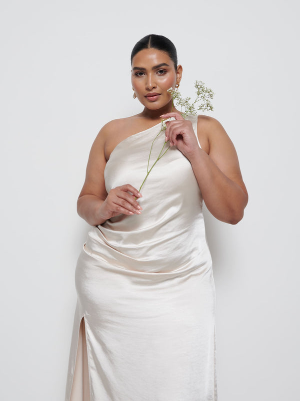 Pretty Lavish Amelia Ruched Maxi Bridesmaid Dress Curve