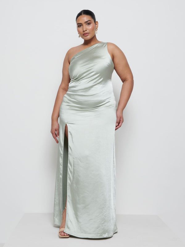 pretty lavish Amelia Ruched Maxi Bridesmaid Dress Curve