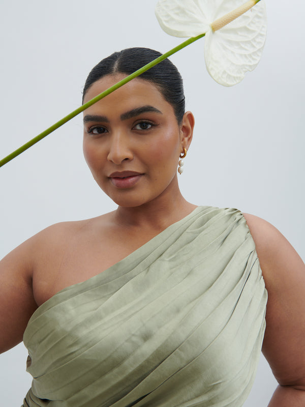 Pretty Lavish Juliet Ruched Maxi Bridesmaid Dress Curve