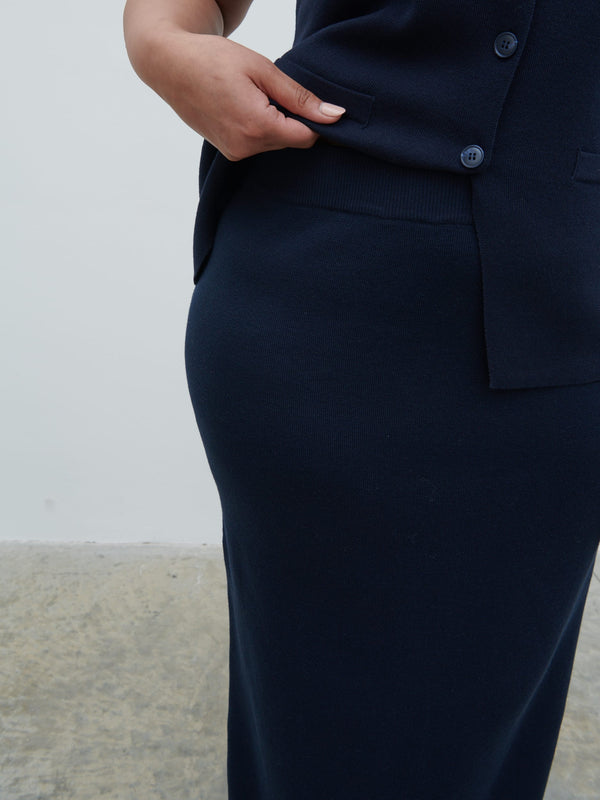 Pretty Lavish Alba Knit Maxi Skirt Curve