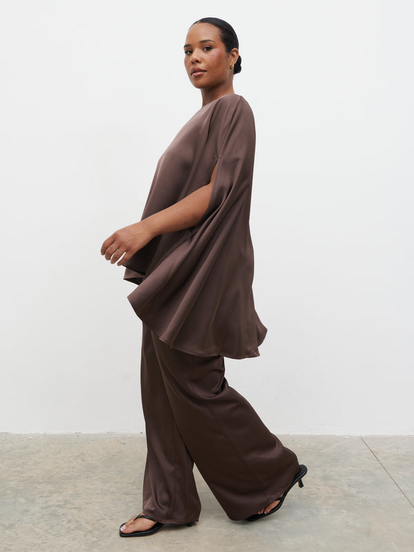 Pretty Lavish Breya Cape Floaty Satin Top Curve