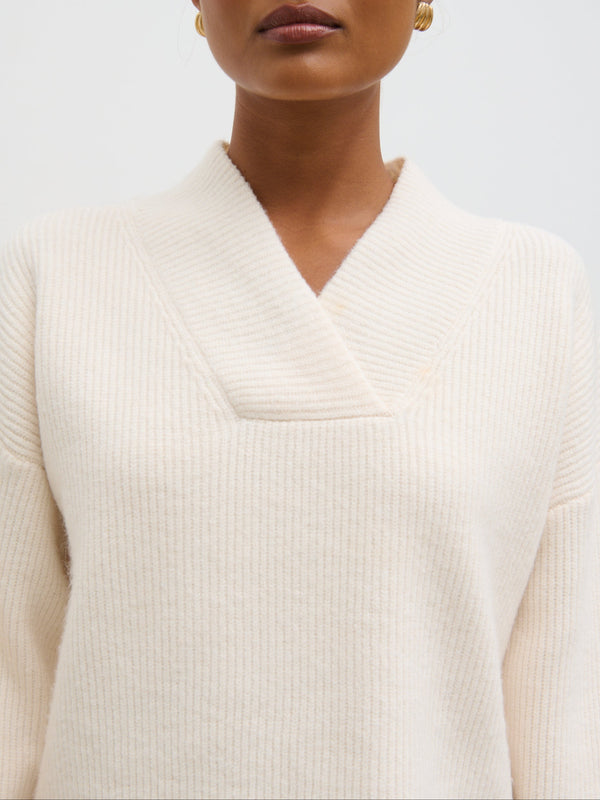 Pretty Lavish Briana Chunky V-Neck Knit Jumper