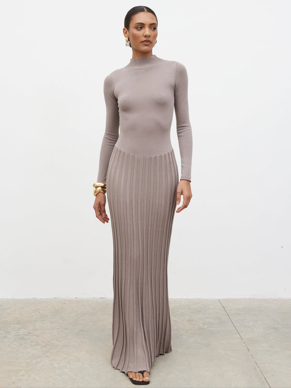 Pretty Lavish Gloria Fine Knit Pleated Maxi Dress