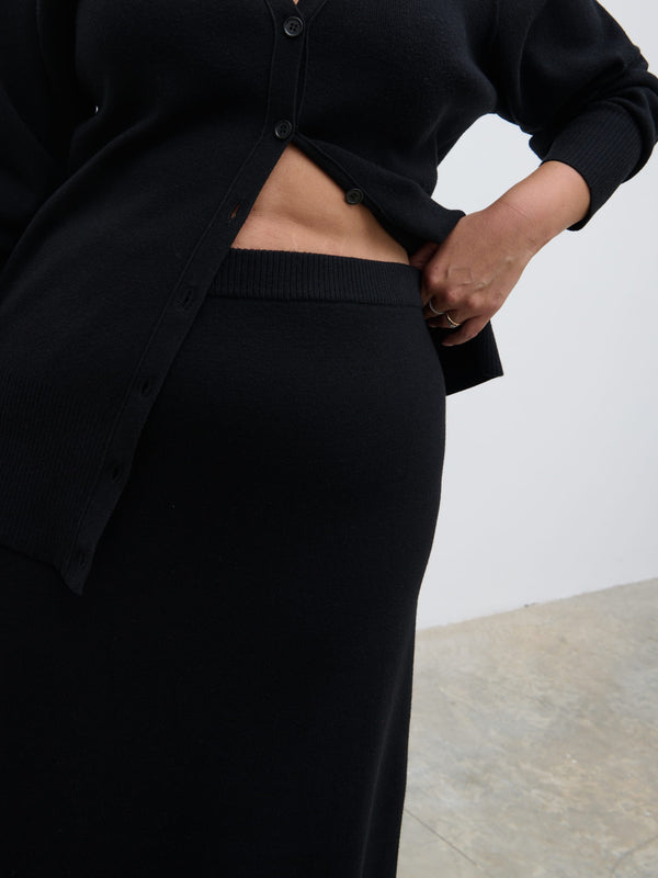 Pretty Lavish Justine Rib Knit Maxi Skirt Curve