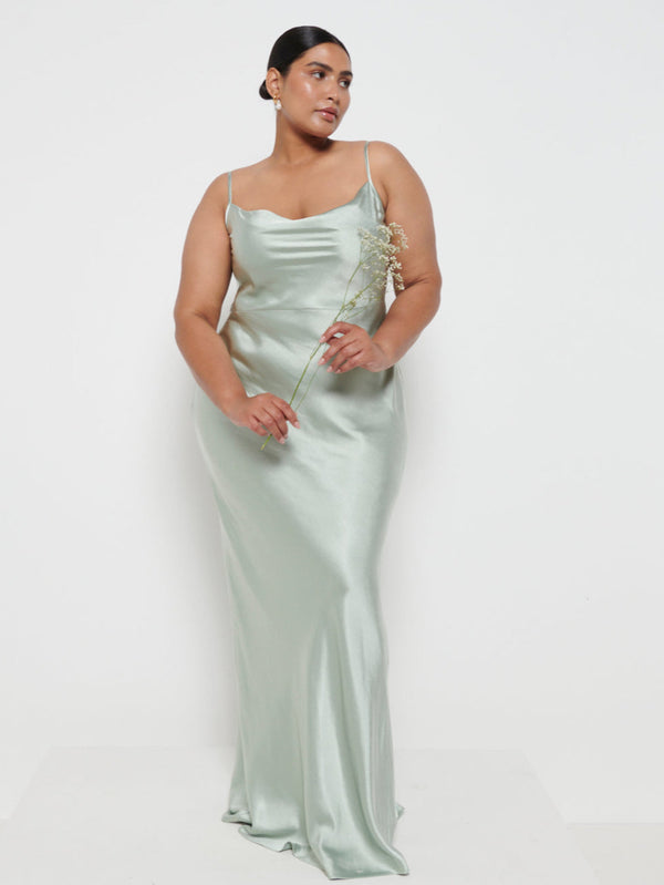 pretty lavish Keisha Maxi Bridesmaid Dress Curve