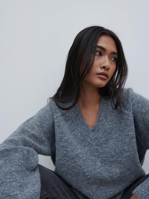 Pretty Lavish Liberty V Neck Seam Knit Jumper