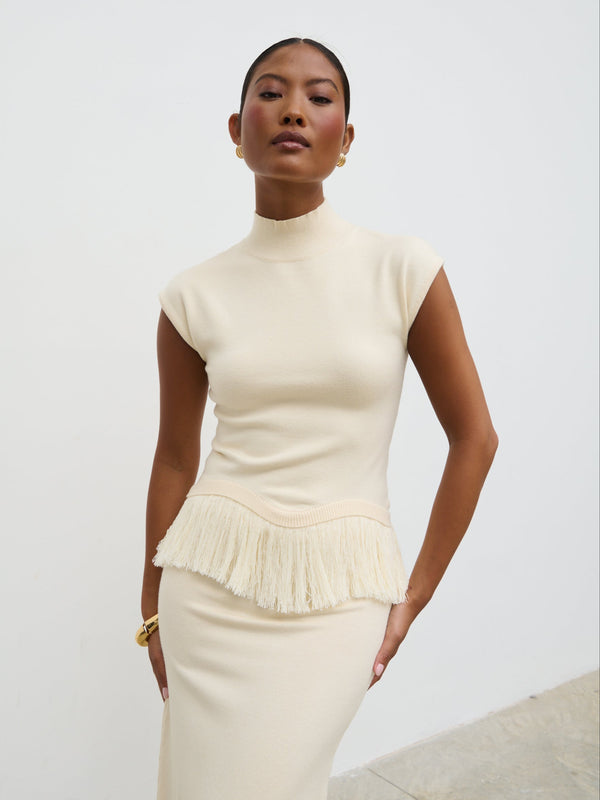 Pretty Lavish Orlendina Fringe Knit Top