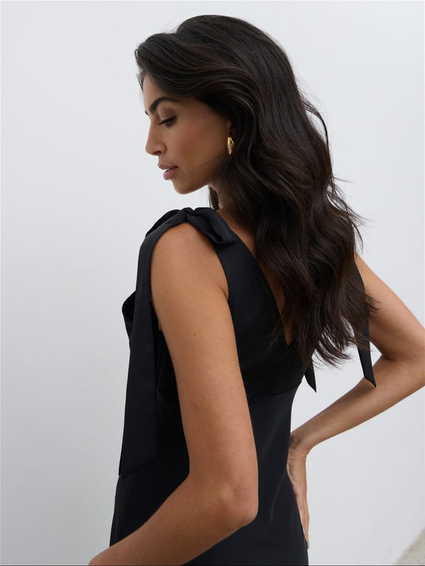 Pretty Lavish Piper Tie Midaxi Dress