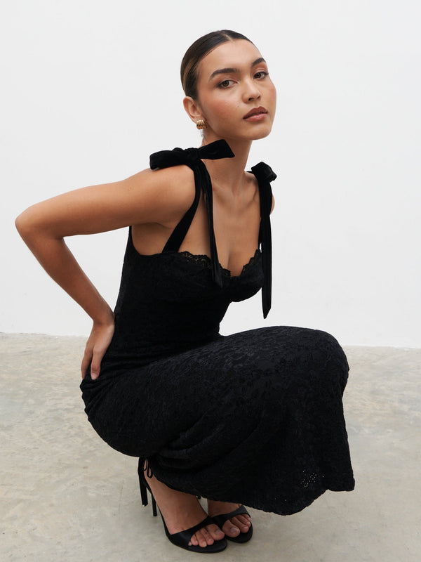 pretty lavish Serephina Lace Midaxi Dress