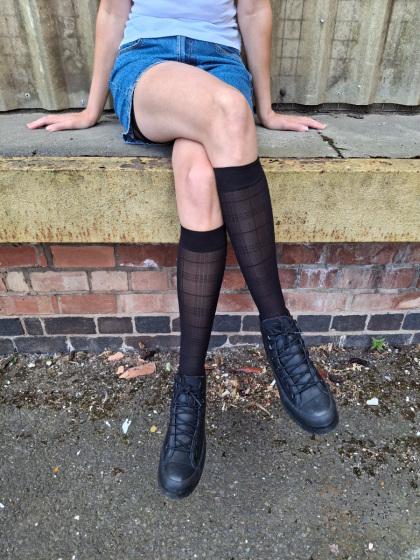 Pretty Polly Tartan Knee High Sheer Socks - Black