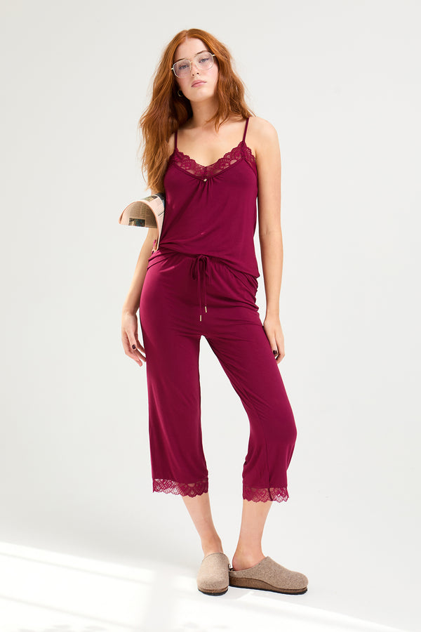 pretty you Bamboo Lace Cami Cropped Trouser Pajama Set in Bordeaux