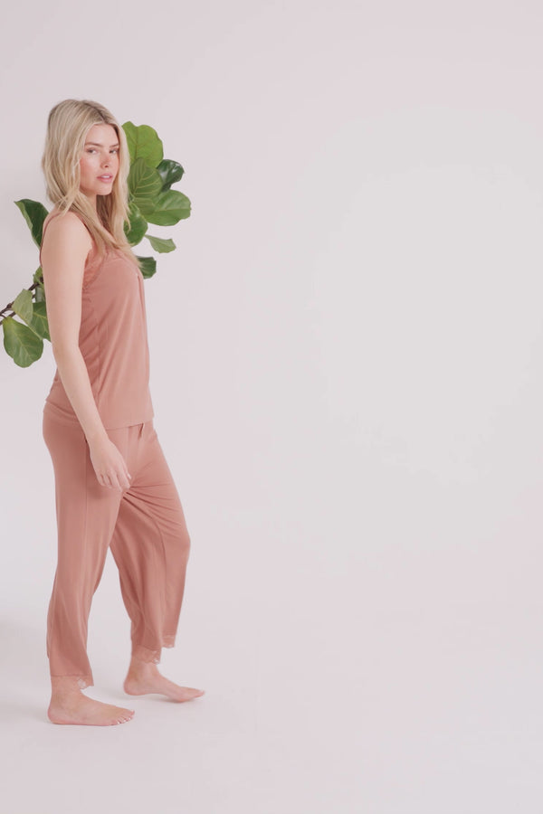 Pretty You Bamboo Lace Cami Cropped Trouser Pyjama Set In Mocha