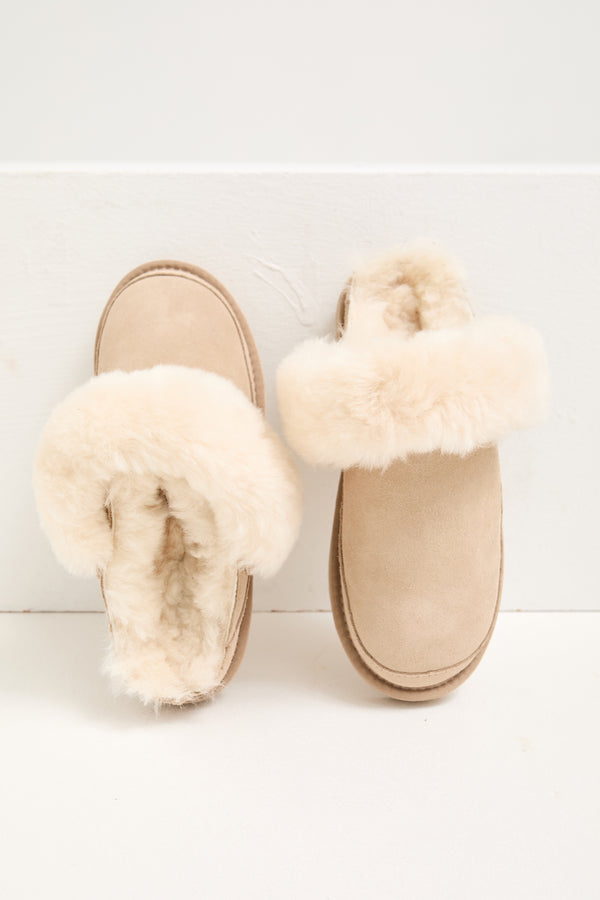 Pretty You Hallie Sheepskin Multiway Slippers In Beige