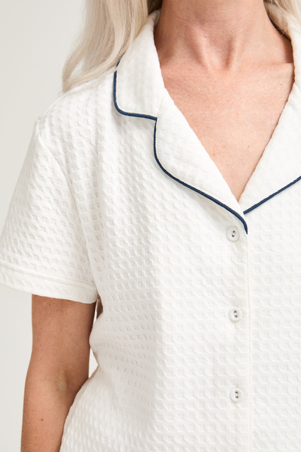 Pretty You Luxury Suite Waffle Short Shirt Trouser Set In White