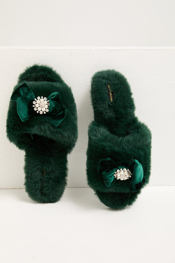 Pretty You Anya Slippers In Green
