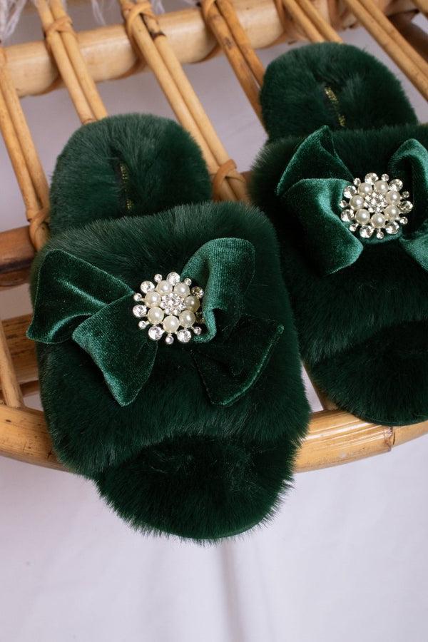 Pretty You Anya Slippers In Green